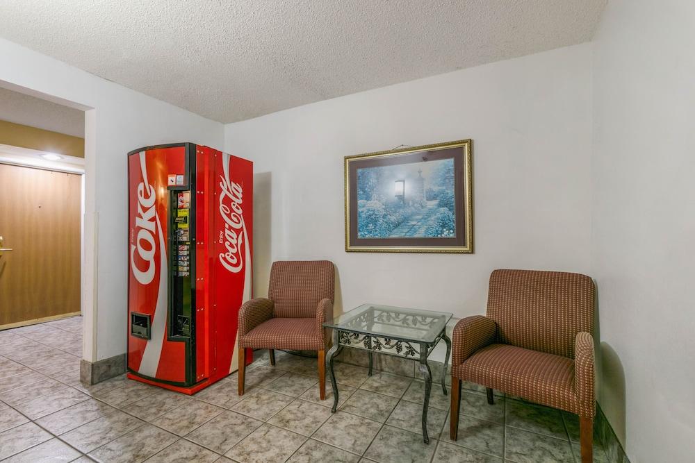 Quality Inn Near Monument Health Rapid City Hospital Exterior foto