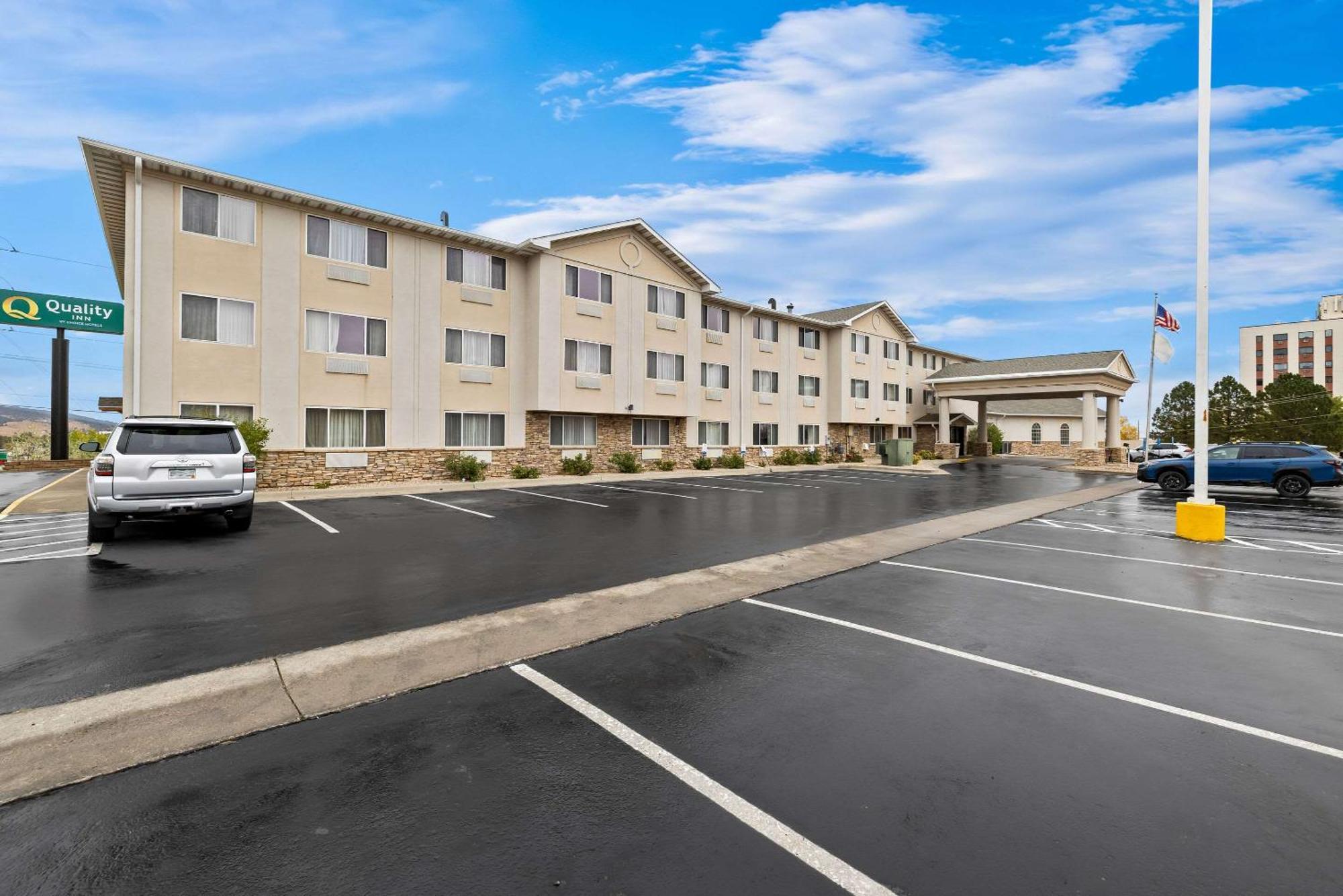 Quality Inn Near Monument Health Rapid City Hospital Exterior foto